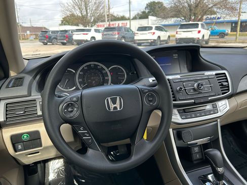 Used 2014 Honda Accord LX image 12