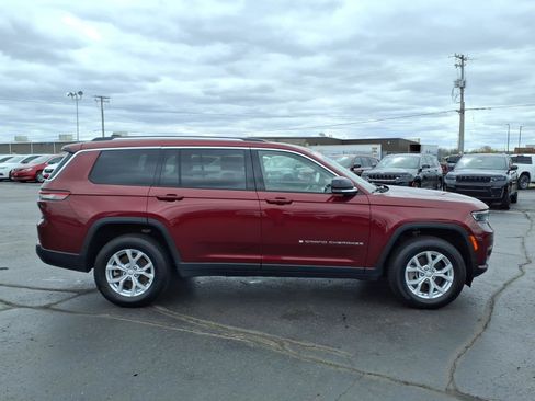 Used 2023 Jeep Grand Cherokee L Limited AWD/4WD image 2