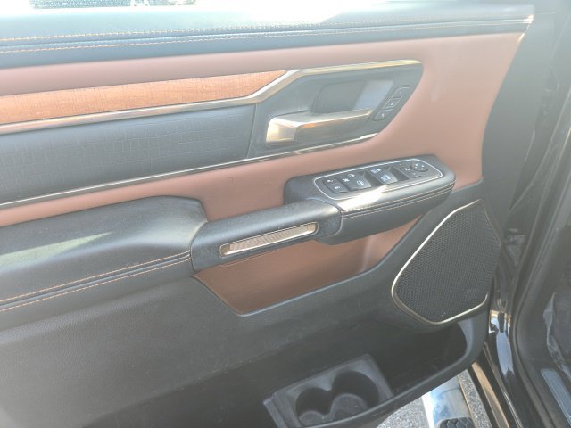 Used 2023 RAM 1500 Limited AWD/4WD image 11