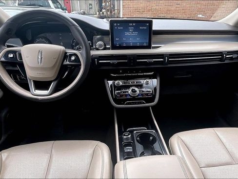Used 2021 Lincoln Corsair AWD w/ Equipment Group 101A image 14