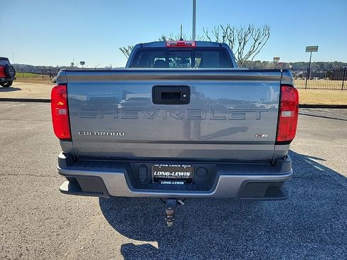 Used 2022 Chevrolet Colorado LT w/ LT Convenience Package image 6
