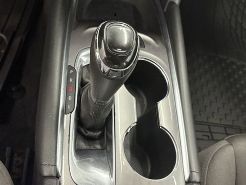 Used 2018 Chevrolet Malibu LT image 25