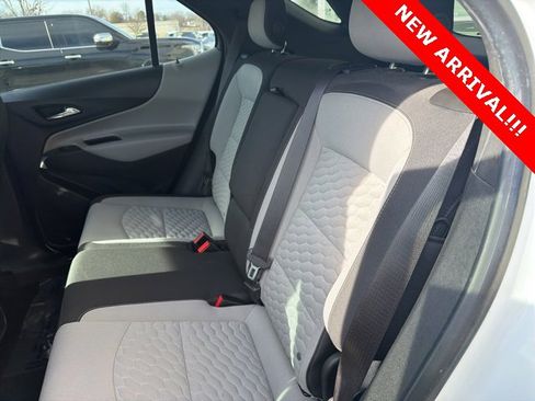 Used 2020 Chevrolet Equinox LS w/ LS Convenience Package image 7