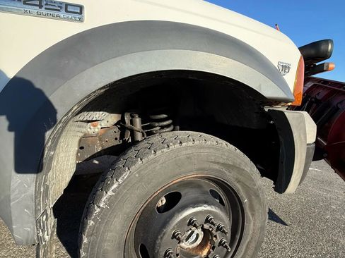 Used 2005 Ford F450 4x4 Regular Cab Super Duty image 27