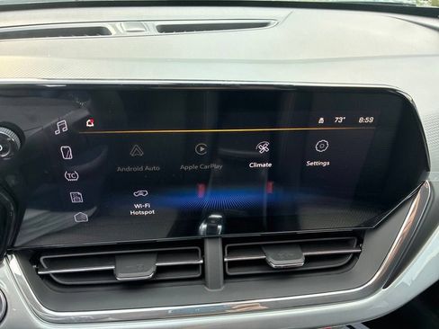 New 2026 Chevrolet Trax LT w/ LT Convenience Package FWD image 5
