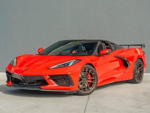 Used 2020 Chevrolet Corvette w/ 2LT Preferred Equipment Group image 6