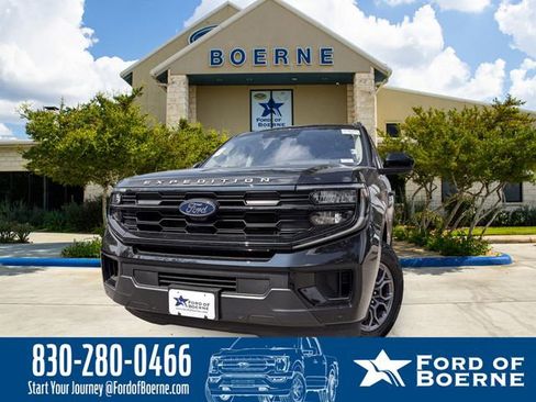Used 2025 Ford Expedition Active AWD/4WD image 1