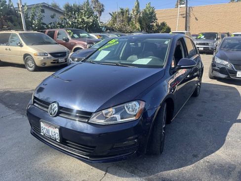 Used 2015 Volkswagen Golf SE FWD image 2