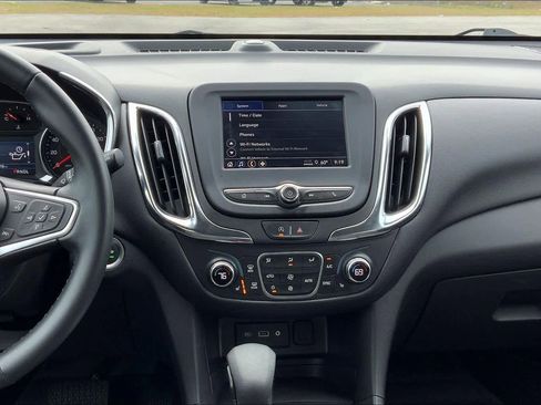 Used 2024 Chevrolet Equinox LT image 7