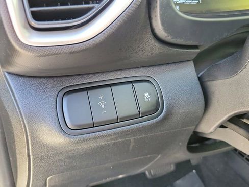 Certified 2024 Hyundai Venue SEL FWD image 19