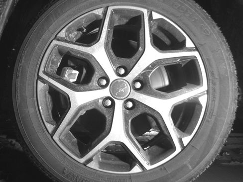 Used 2025 Jeep Compass Limited image 12