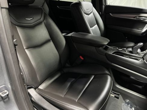 Used 2024 Cadillac XT6 Luxury FWD image 9