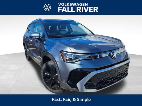 New 2025 Volkswagen Taos SEL image 1