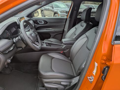 New 2026 Jeep Compass Latitude image 7
