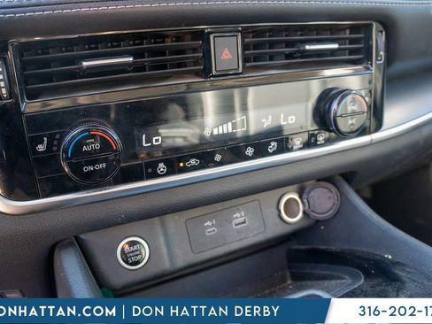 Used 2023 Nissan Rogue SV w/ SV Premium Package image 9