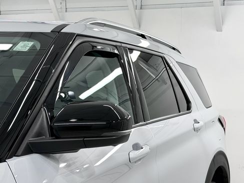 Used 2025 Ford Explorer Platinum w/ Ultimate Package image 20