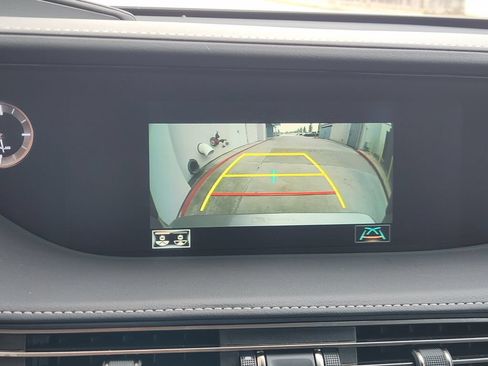 Used 2019 Lexus LS 500 F Sport w/ Accessory Package (Z2) RWD image 17