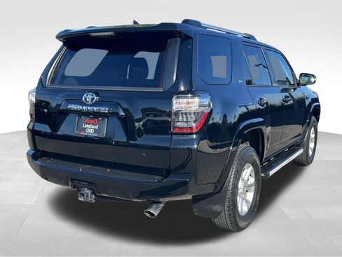 Used 2022 Toyota 4Runner SR5 Premium image 5
