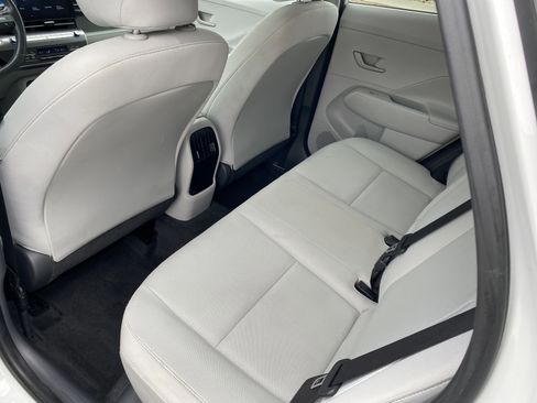 Used 2024 Hyundai Kona SEL image 19