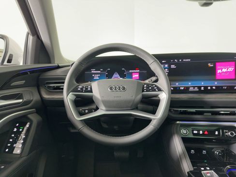 Used 2025 Audi Q5 Premium Plus AWD/4WD image 28