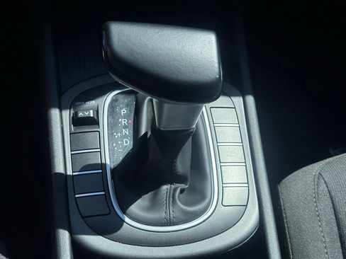 Used 2025 Hyundai Kona SEL FWD image 35