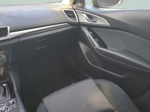 Used 2017 MAZDA MAZDA3 Sport image 12