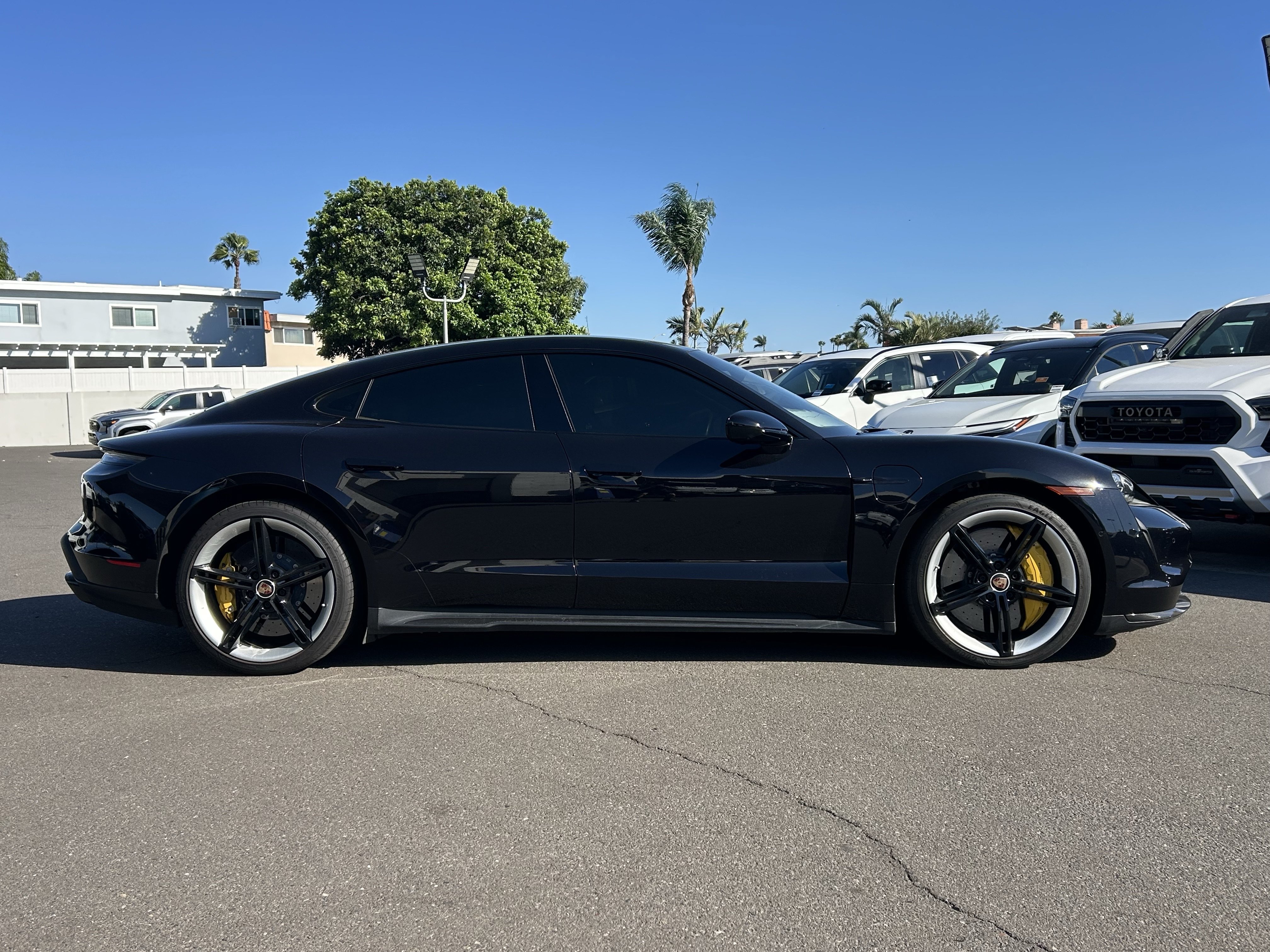 Used 2020 Porsche Taycan Turbo S AWD/4WD image 2