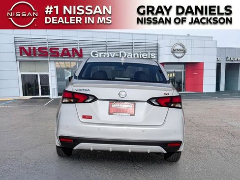 New 2025 Nissan Versa SR image 4