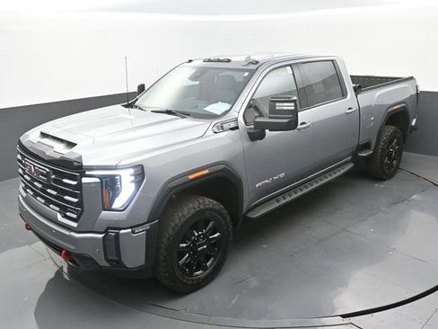 Used 2024 GMC Sierra 2500 AT4 w/ AT4 Premium Plus Package AWD/4WD image 32