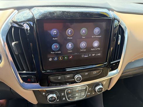 Used 2023 Chevrolet Traverse Premier AWD/4WD image 15