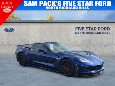 Used 2017 Chevrolet Corvette Z06 w/ Z07 Performance Package image 2