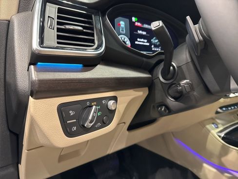 Used 2021 Audi Q5 Prestige image 16