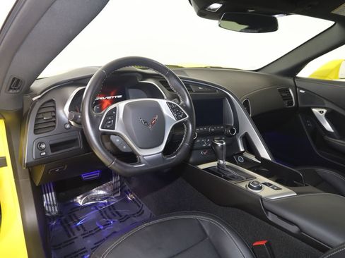 Used 2016 Chevrolet Corvette Stingray Coupe RWD image 34