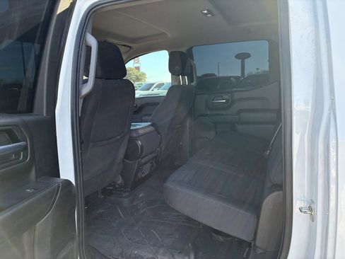 Used 2022 Chevrolet Silverado 1500 Custom image 4