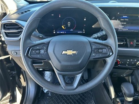 Used 2025 Chevrolet TrailBlazer LT image 24