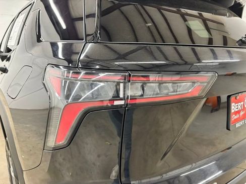 Used 2026 Chevrolet Equinox LT AWD/4WD image 7