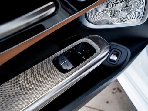 Used 2024 Mercedes-Benz CLE 300 4MATIC Coupe image 34