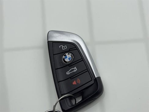 Used 2022 BMW 230i Coupe w/ M Sport Package image 59