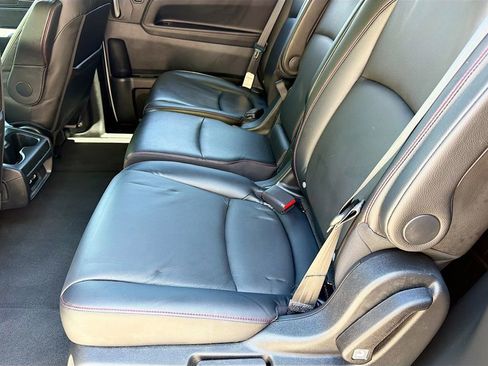 Used 2023 Honda Odyssey Sport image 10