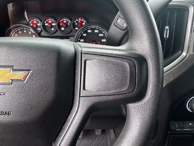 Used 2025 Chevrolet Silverado 1500 Custom w/ Turbomax Blackout Package AWD/4WD image 28