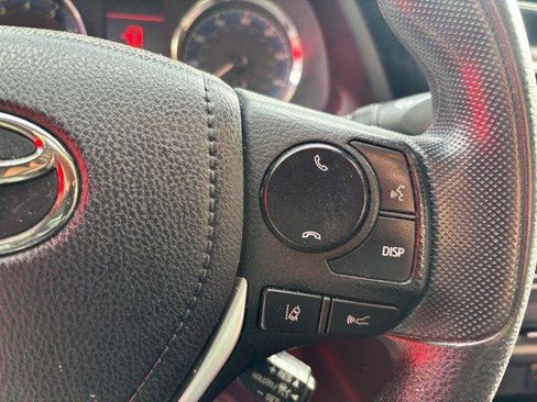 Used 2017 Toyota Corolla LE image 12