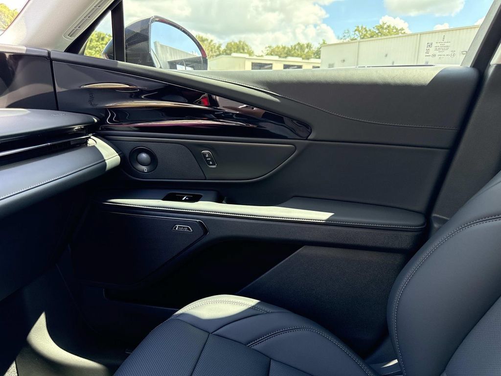 New 2026 Lincoln Nautilus Premier w/ Equipment Group 102A AWD/4WD image 22