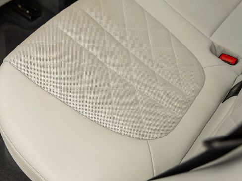 Used 2023 BMW X5 sDrive40i w/ M Sport Package image 32