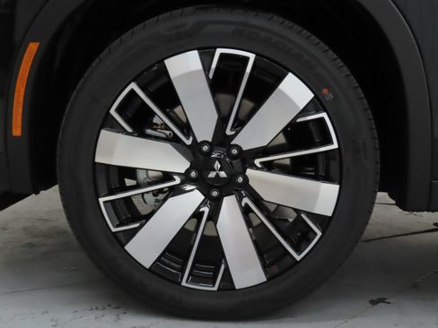 New 2026 Mitsubishi Outlander SE FWD image 27