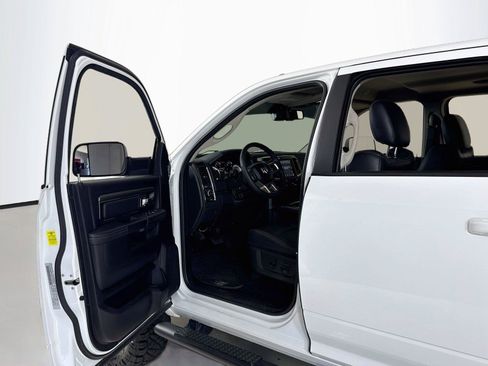 Used 2018 RAM 2500 Laramie w/ Sport Appearance Group AWD/4WD image 12