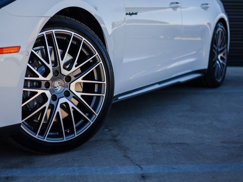 New 2026 Porsche Panamera 4 image 12