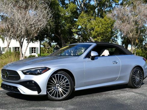 Used 2024 Mercedes-Benz CLE 450 4MATIC Cabriolet image 25