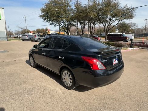Used 2013 Nissan Versa SV image 6