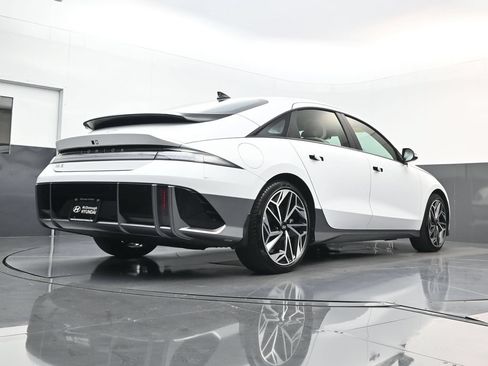 Certified 2023 Hyundai Ioniq 6 Limited RWD image 24