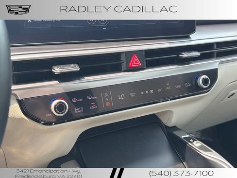Used 2025 Kia Sorento EX AWD/4WD image 10